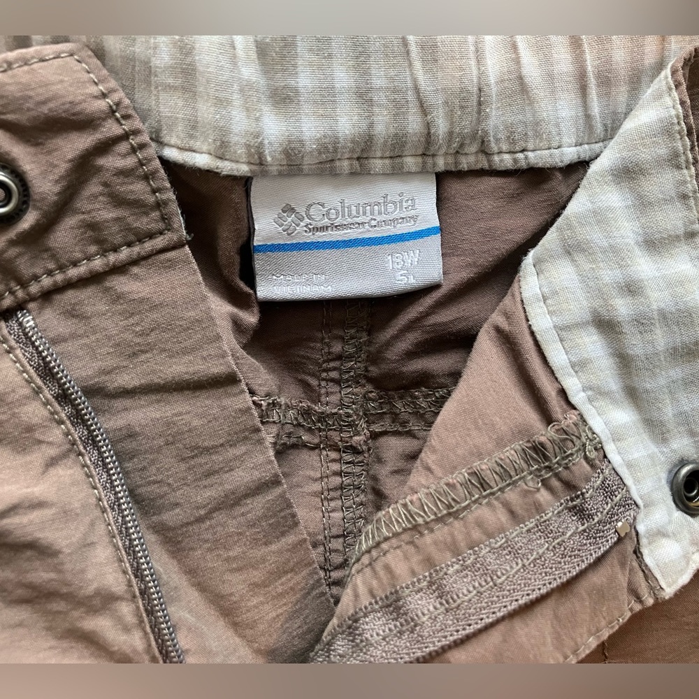 Columbia Women’s shorts size 18W
